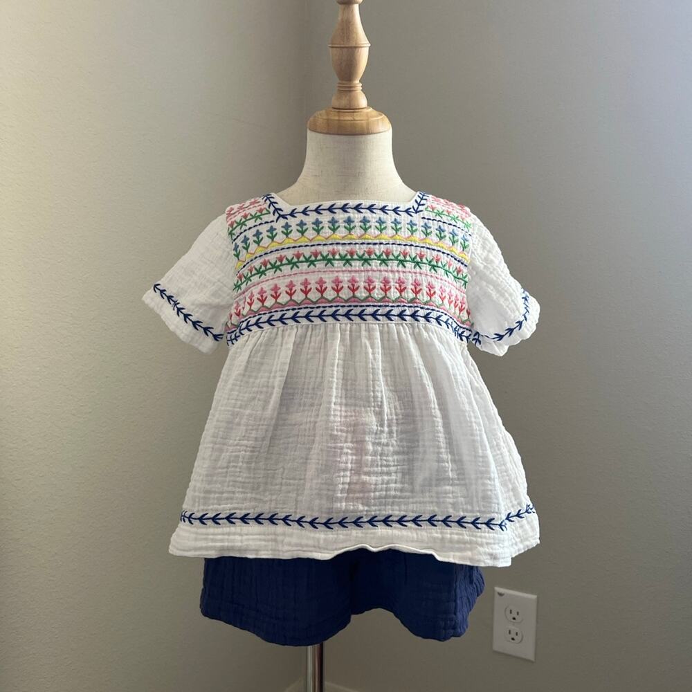 Mini Boden Embroidered Trim Top (4-5Y) w/ Short (5Y)